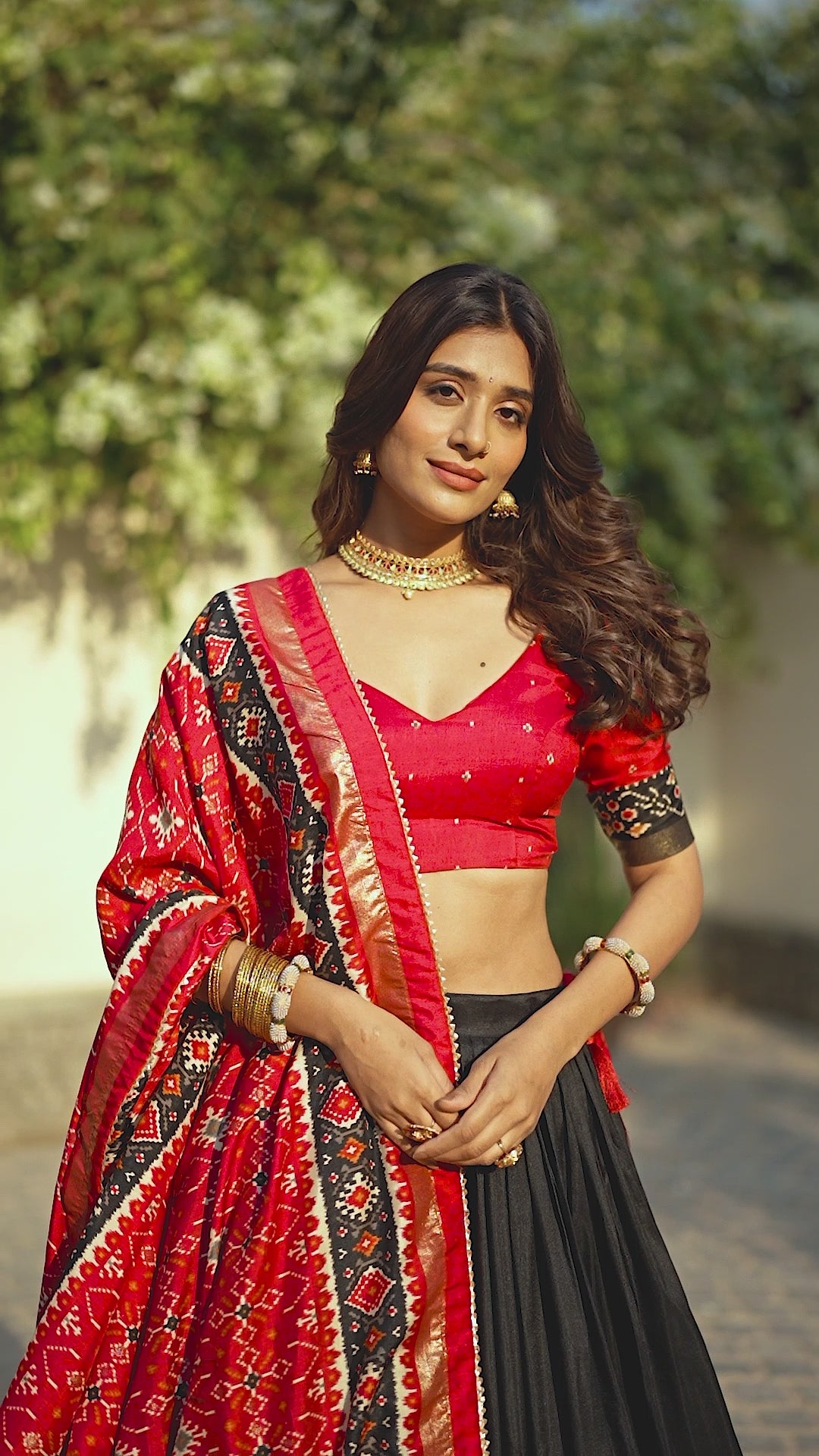 πͺ· Infuse Your Wardrobe with Southern Grace πͺ· Silk Kalamkari Print Lehenga Choli with Foil Work Border - Navratri